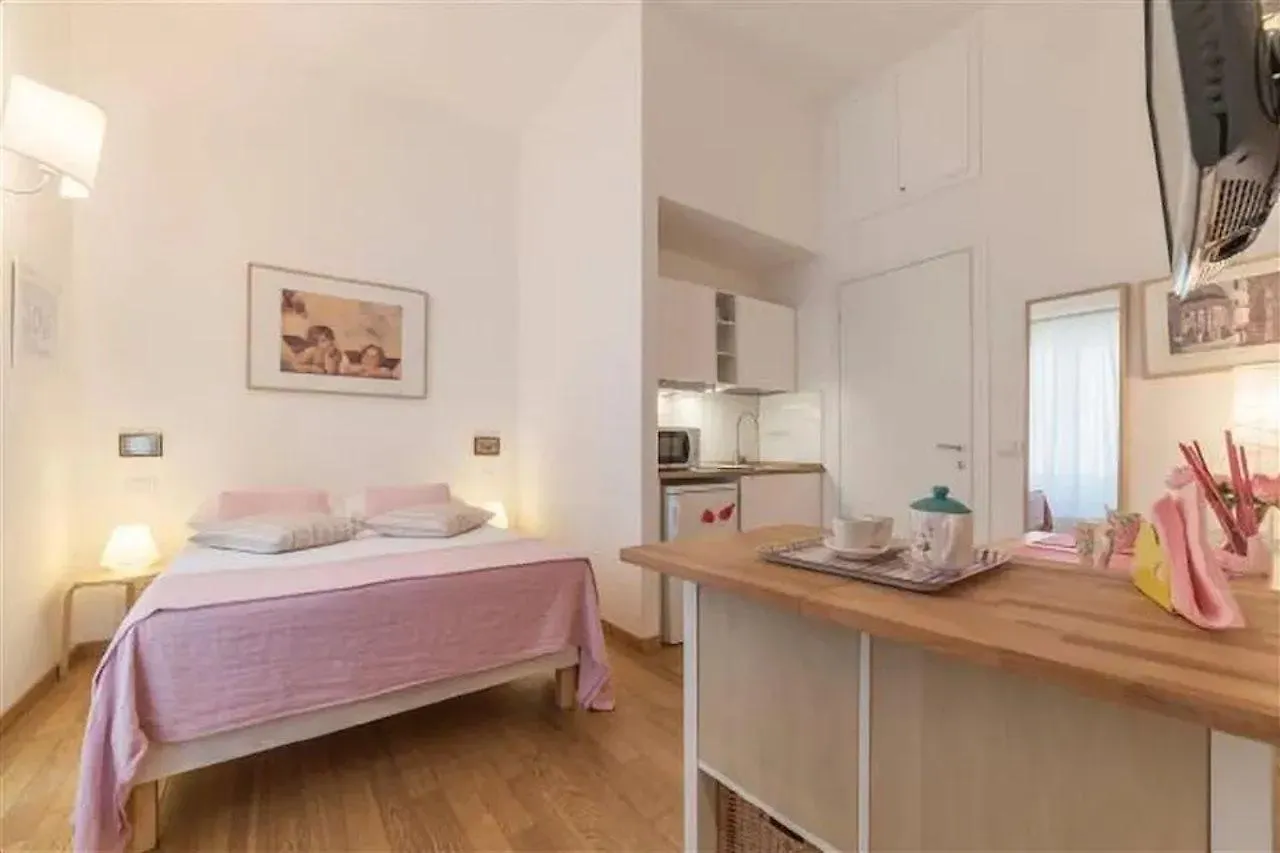 Casa Rio Σπίτι διακοπών Ντεζεντσάνο ντελ Γκάρντα Δωμάτια σε οικογενειακή κατοικία